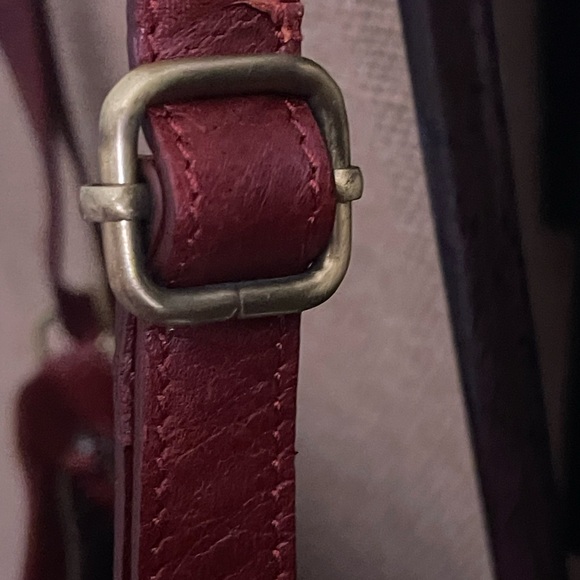 BORN Genuine Leather Red Wine Colored Crossbody Bag with Belt Buckle Hardware - Picture 10 of 11